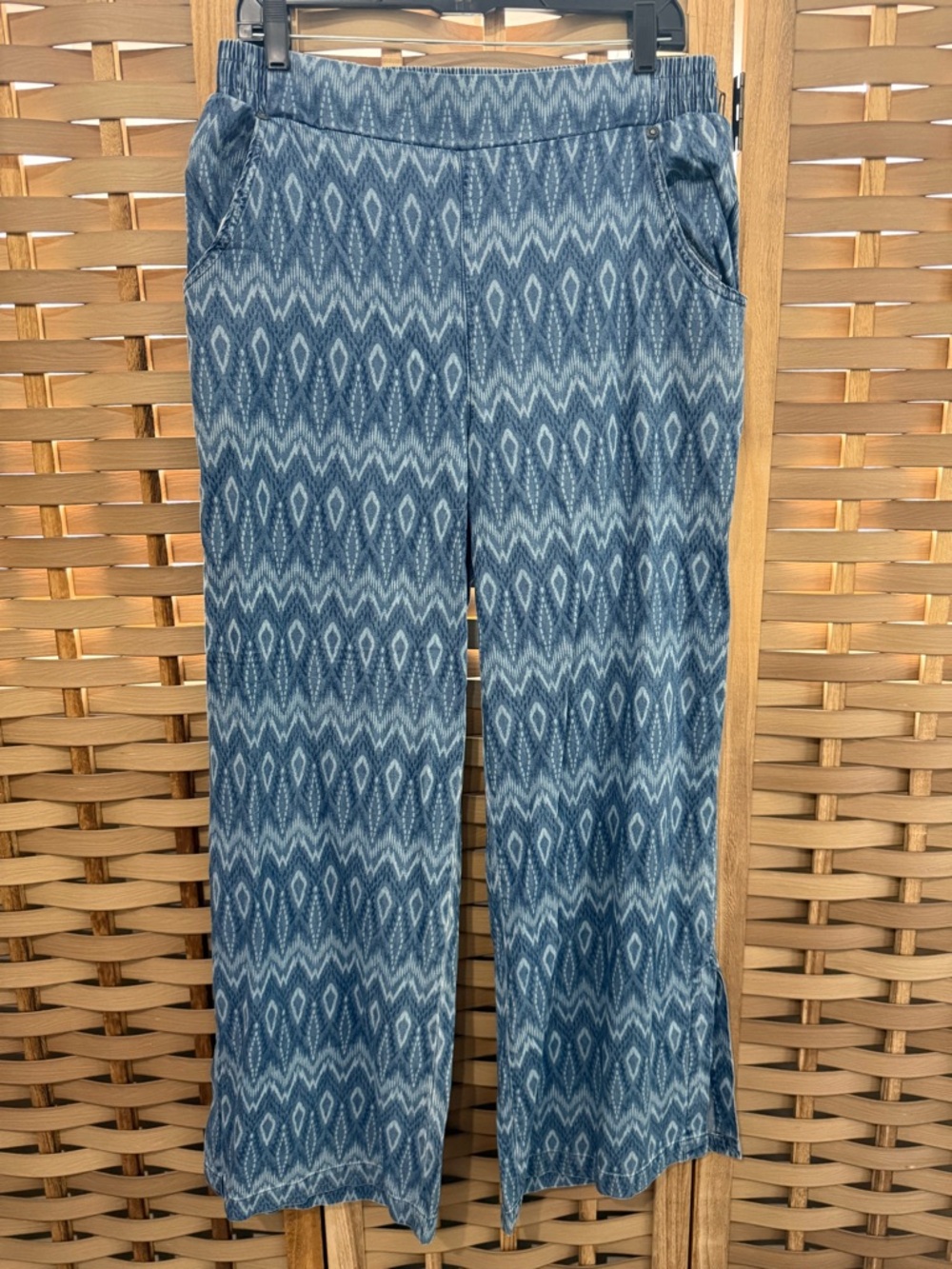 DG2 by Diane Gilman QVC Chambray Denim Blue Ikat Print Pull-On Pants